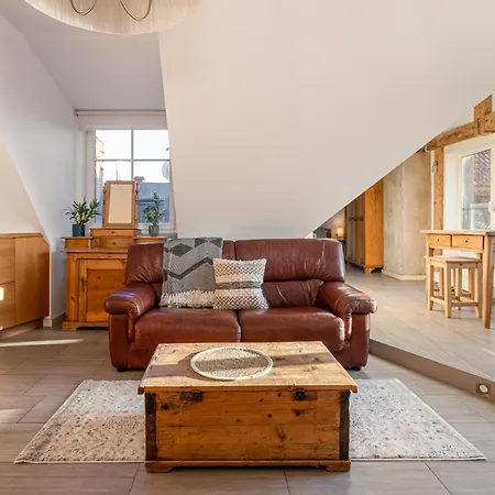 Apartment Castle Street Rooftop Retreats By Innorental Riga