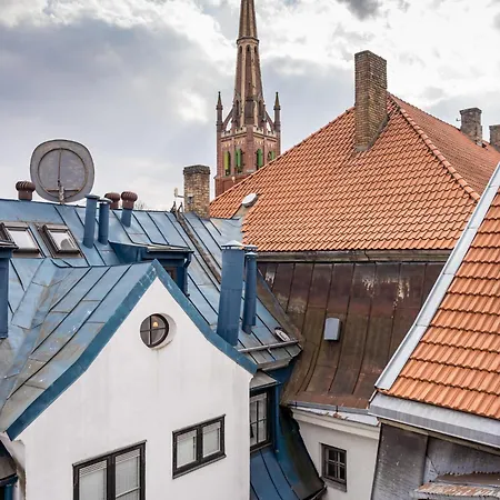 Apartment Castle Street Rooftop Retreats By Innorental Riga