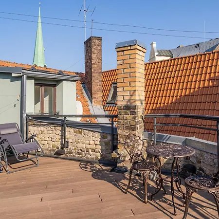 Castle Street Rooftop Retreats By Innorental Apartment Riga